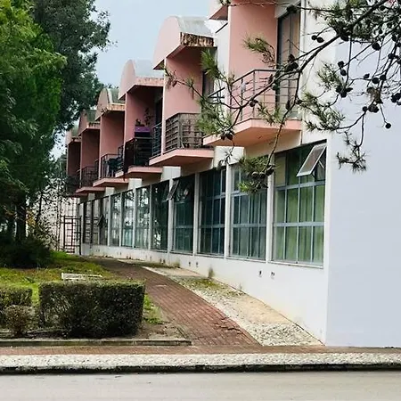 Hotel Holidays Family In Palmela *